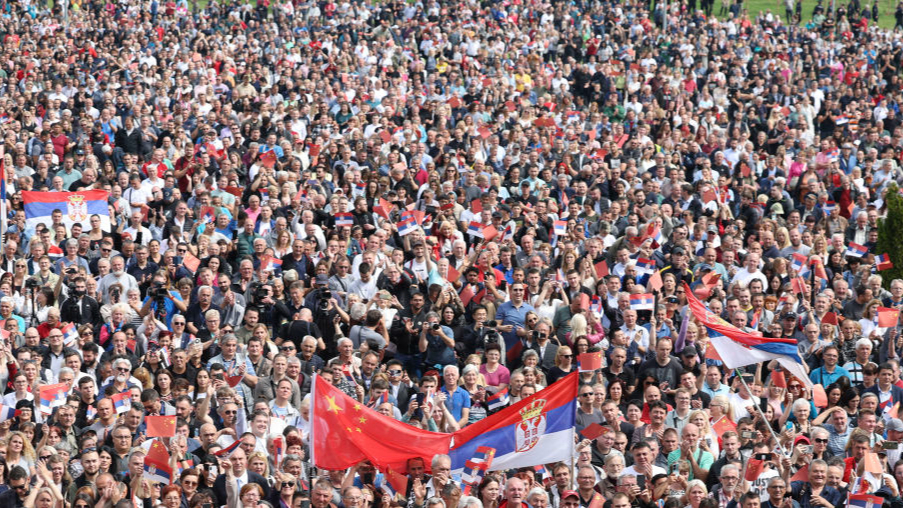 隆重盛大！塞尔维亚民众热烈欢迎习近平主席到访