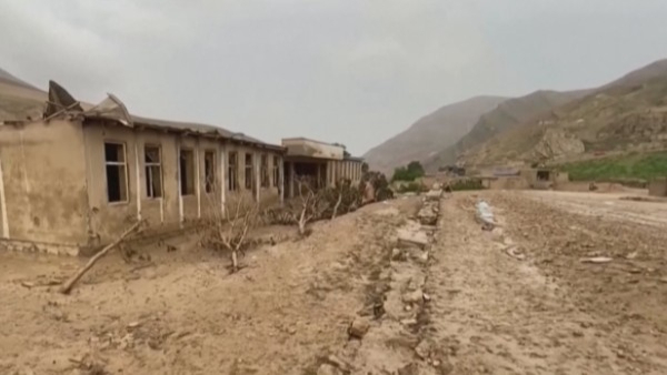 阿富汗两省洪灾致120人死亡