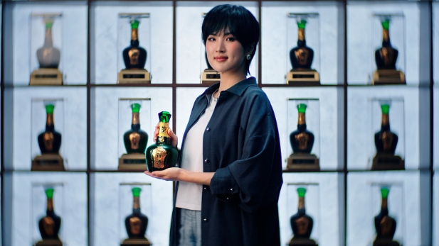 珍酒李渡官宣，姚安娜担任白酒“申遗大使”