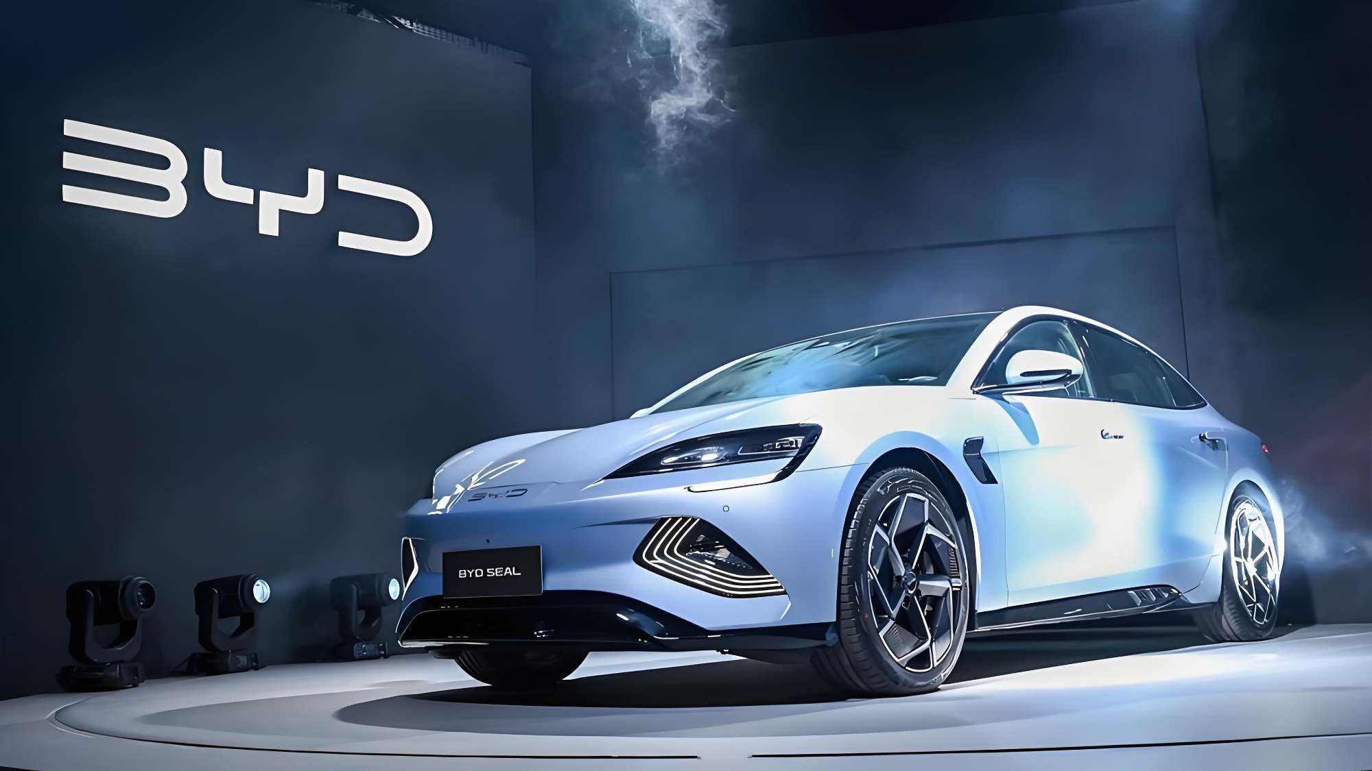 比亚迪成多国元首座驾，够排面