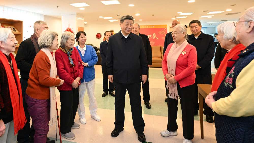2月9日至10日，习近平总书记在北京考察并看望慰问基层干部群众。