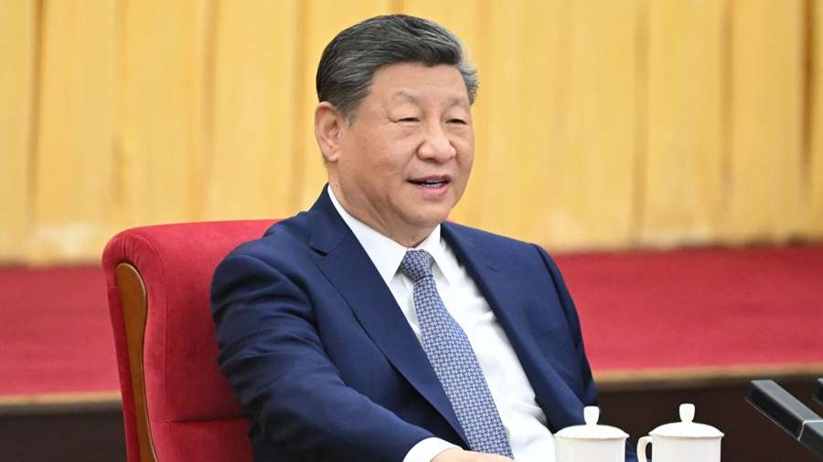 党的十八大以来，习近平总书记60多次参加全国两会团组审议讨论，同代表委员面对面交流，谋发展、谈改革、问民生、促团结。