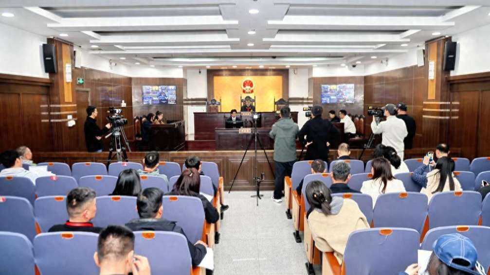 店铺转手，预付卡里的钱用不了怎么办