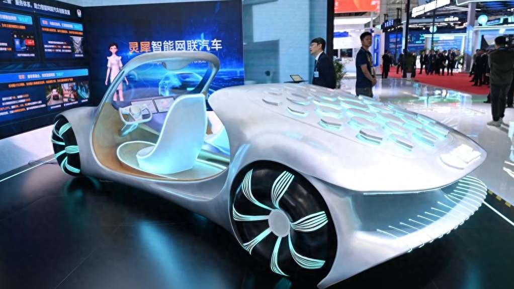 数字中国十载潮涌，神州加“数”奔腾