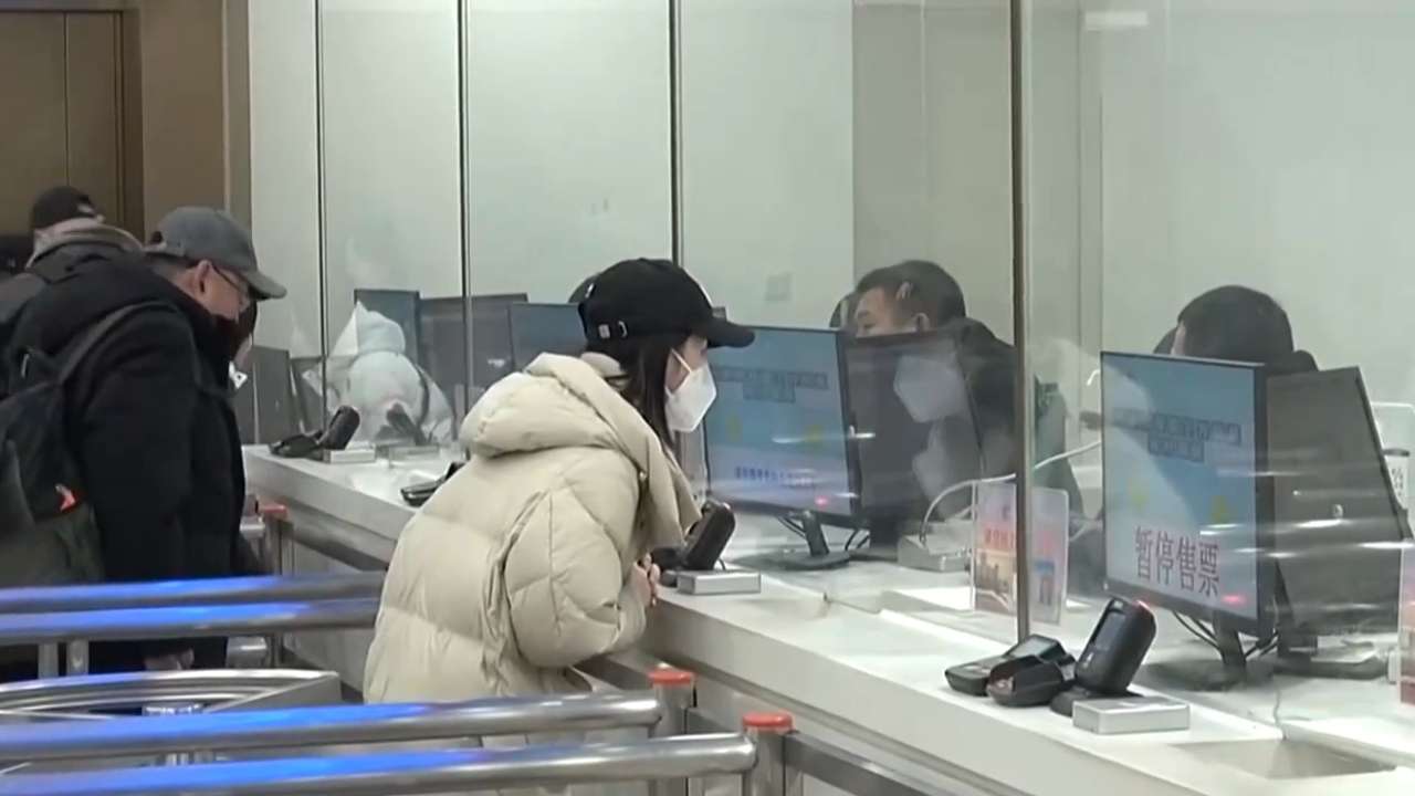 北京地区预计发送40.5万人次、到达40.5万人次。计划增开旅客列车43.5对，主要开往哈尔滨、沈阳、吉林、上海、广州、青岛，石家庄、天津、邯郸、承德等方向。
