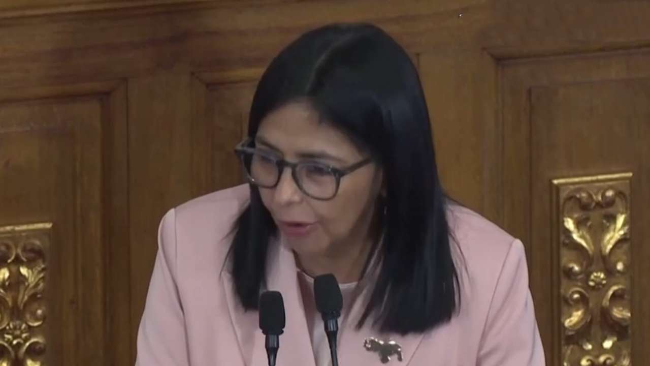 营救马杜罗及第一夫人弗洛雷斯；保障全国和平；在当前挑战面前维持政治治理能力。罗德里格斯呼吁实现团结一致，根据既定经济计划保障国内生产。
