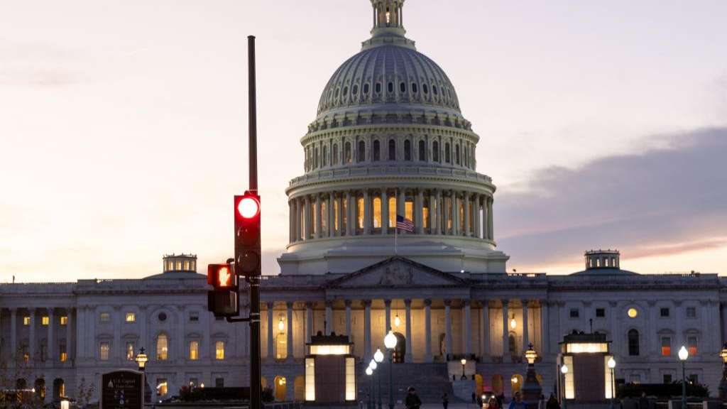 美国海关部门称目前尚无法退还关税