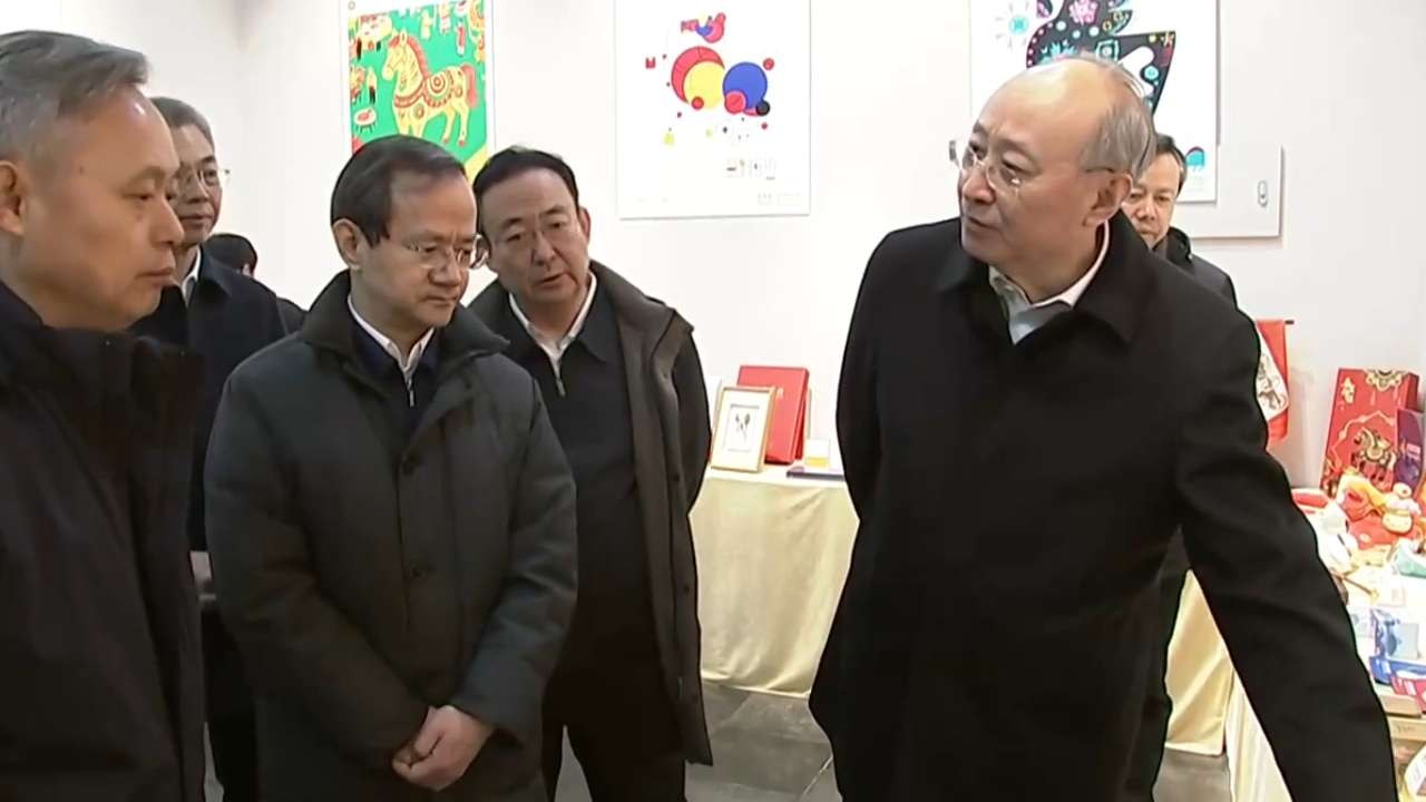 尹力强调 以时时放心不下的责任感保障城市安全有序运行 让市民群众度过一个喜庆祥和平安的春节假期