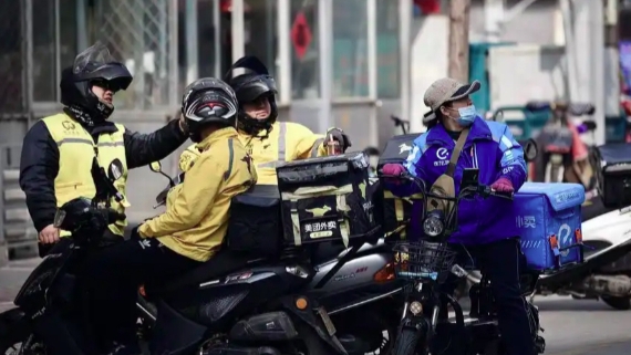 国家税务总局：严禁平台向各类“小哥”转嫁涉税义务