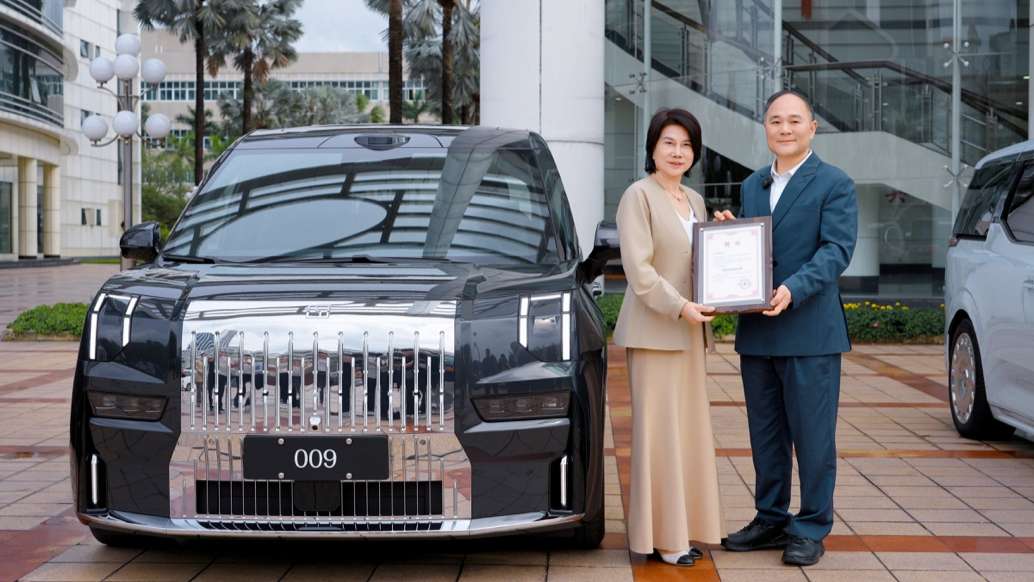 今年3月，董明珠成为极氪009光辉车主