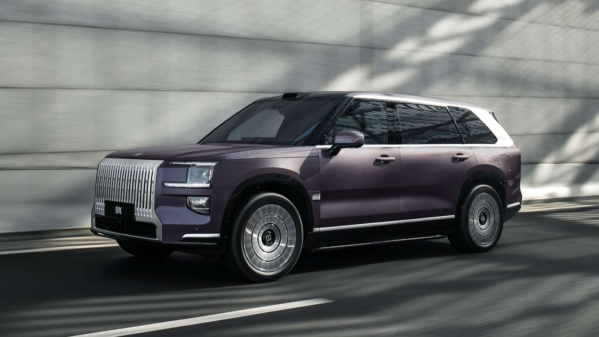 吉利发布五年战略：2030年剑指全球前五，海外销量占三成