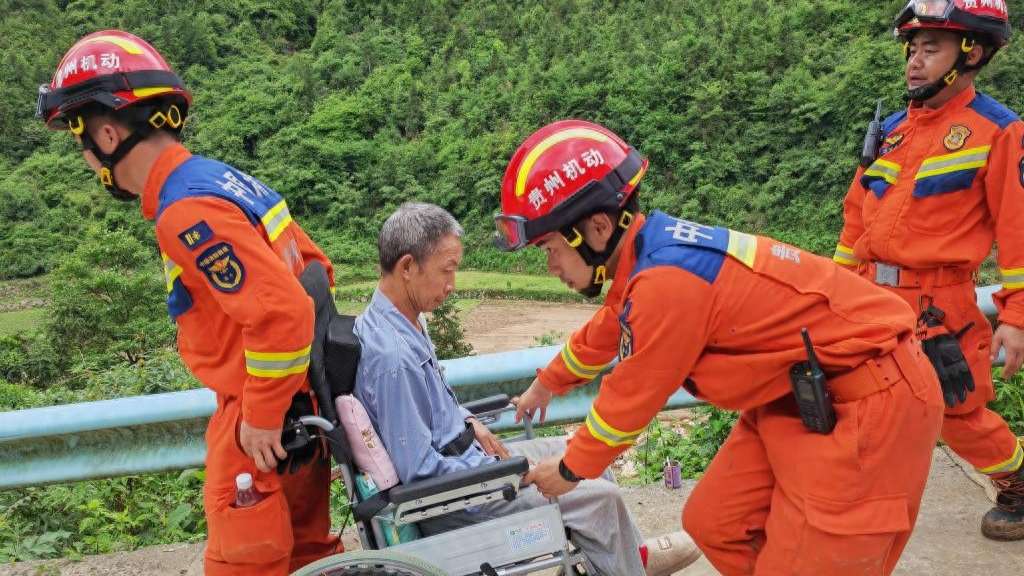 5月18日以来，突如其来的强降雨席卷黔南州贵定县、都匀市以及黔东南州麻江县、从江县，其中，贵定县昌明镇受灾尤其严重。
