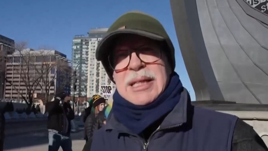 明尼阿波利斯民众抗议持续 要求美联邦执法人员撤离