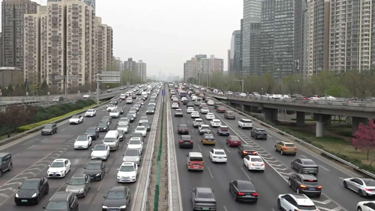 北京今年增发8万个新能源小客车指标