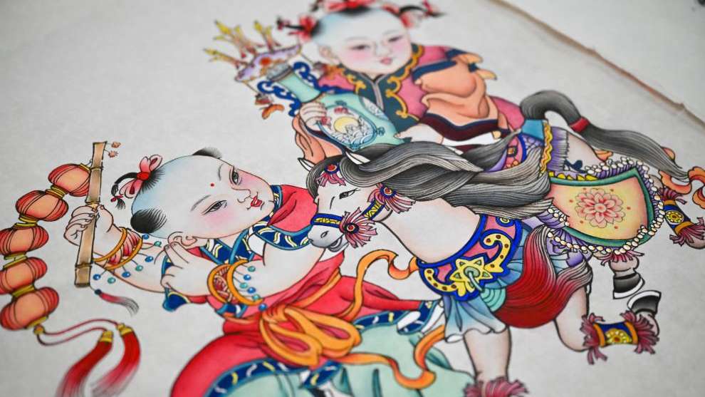 新春走基层丨年画绘新意 马年展新姿